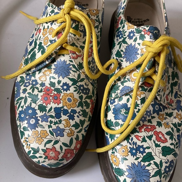Dr. Martens x Liberty London floral oxfords - Picture 6 of 7